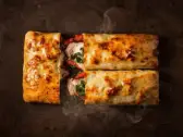 Clasico — Sauce tomate, mozzarella, poulet fumé, sauce du chef, Tasty Panino Triolet